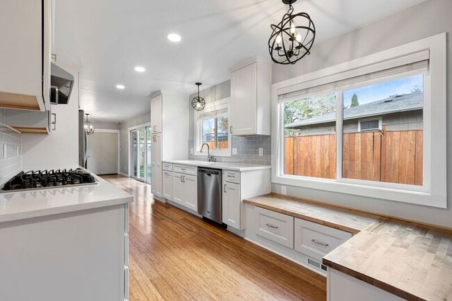 Photo - 8580 SE 34th Ave House