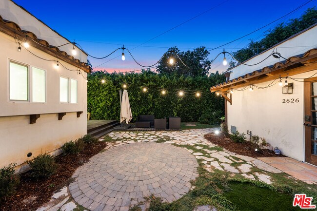 Foto del edificio - 2624 S Palm Grove Ave