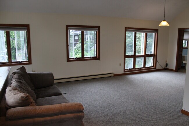 Foto del edificio - 121 Main St