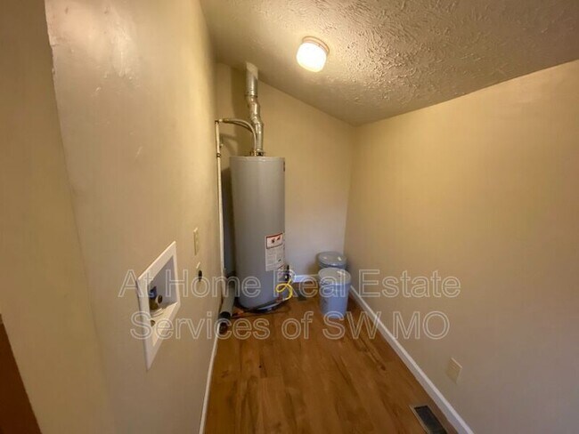 Foto del edificio - 1535 W Thoman St