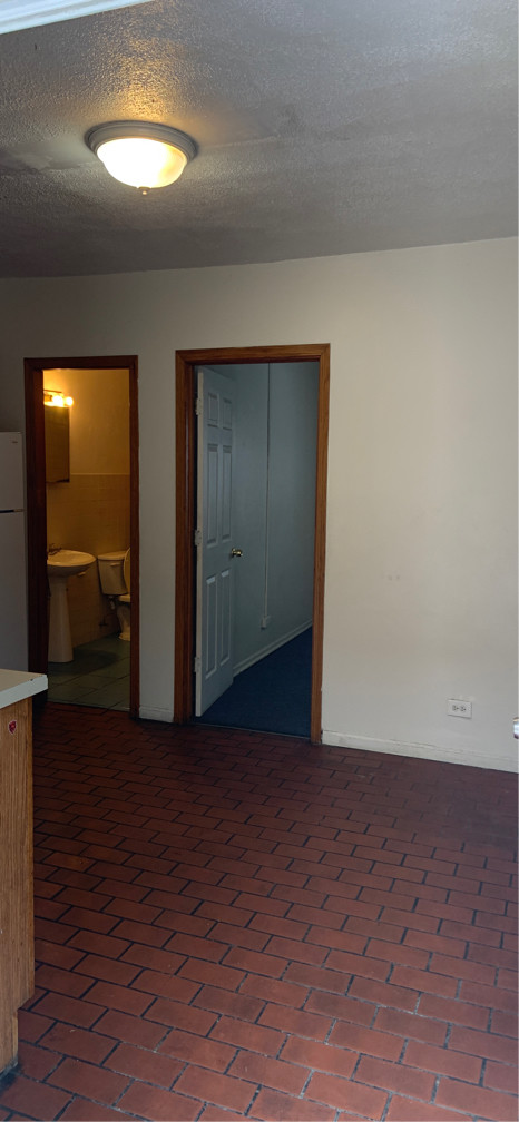 Foto del edificio - 1319 Victoria Ave