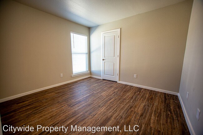 Foto del edificio - 3 br, 2 bath House - 3401 Tiffin Avenue
