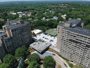 Building Photo - 250 Hammond Pond Pkwy