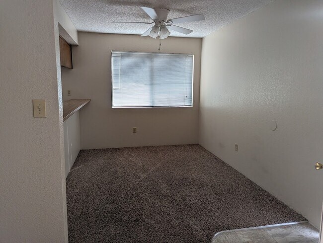 Foto del edificio - 1229 Burton Ct