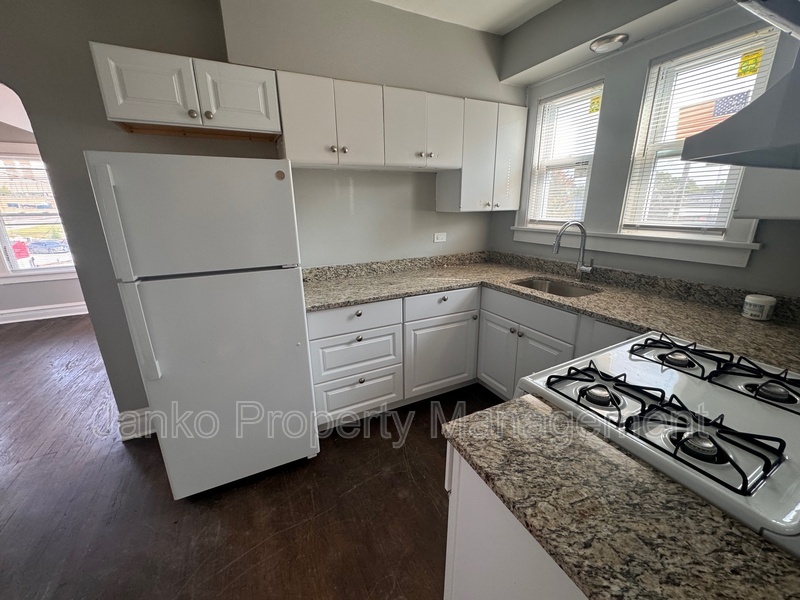 Foto principal - 2235 Vermont St