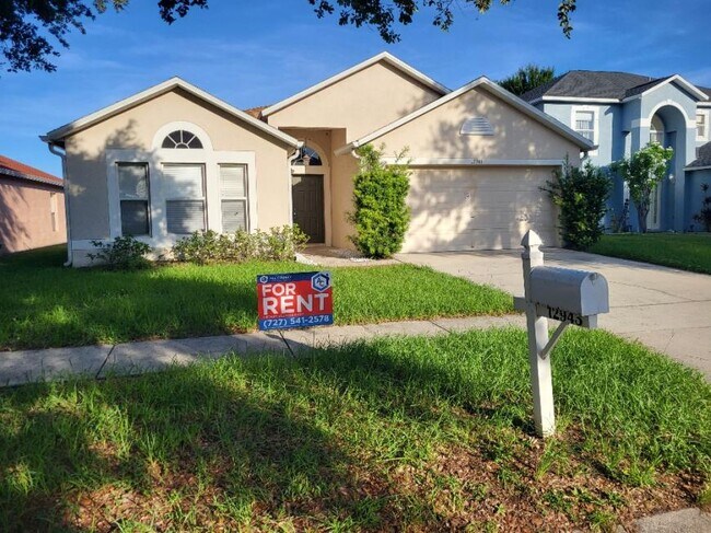 Foto del edificio - 3.0 bedroom in Gibsonton Florida 33534