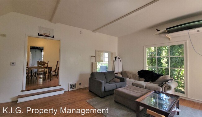 Building Photo - 2 br, 1.5 bath Apartment - 436-440 Landfai...