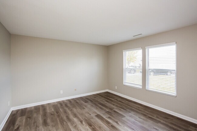 Building Photo - 2035 Brookside Ct