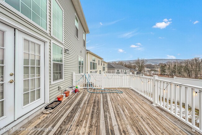 Building Photo - 12 Anna Dr