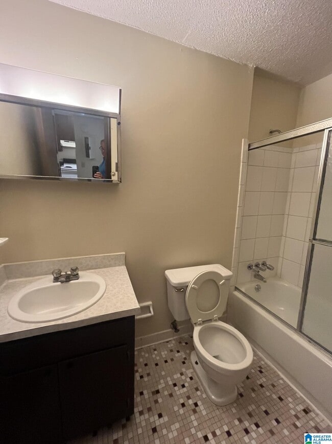 Foto del edificio - 2613 11th Ave S