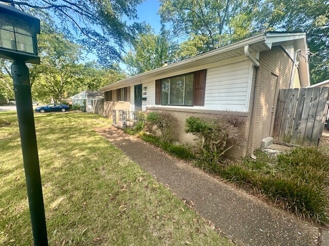 Photo - 5152 Dee Rd (Memphis, TN)