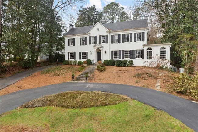 Building Photo - 3056 E Pine Valley Rd NW