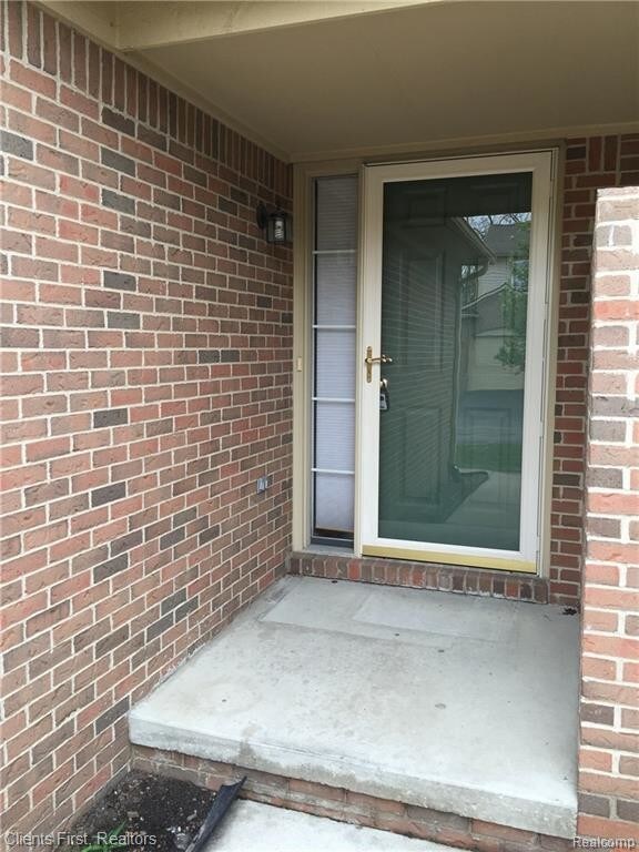 Building Photo - 9041 Newport Way