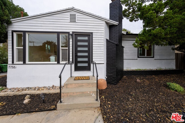 Building Photo - 7755 Day St