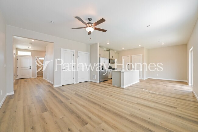 Foto del edificio - 17901 E 94th Ave