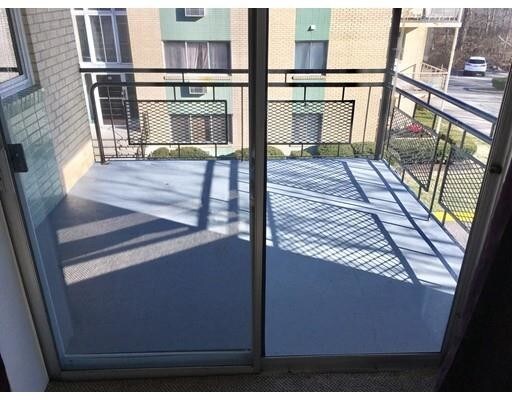 Building Photo - 18 Nelson Dr