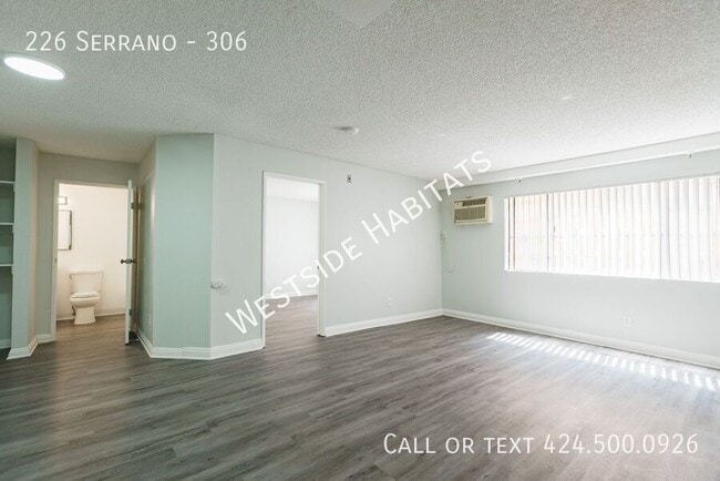 Building Photo - 226 Serrano-306