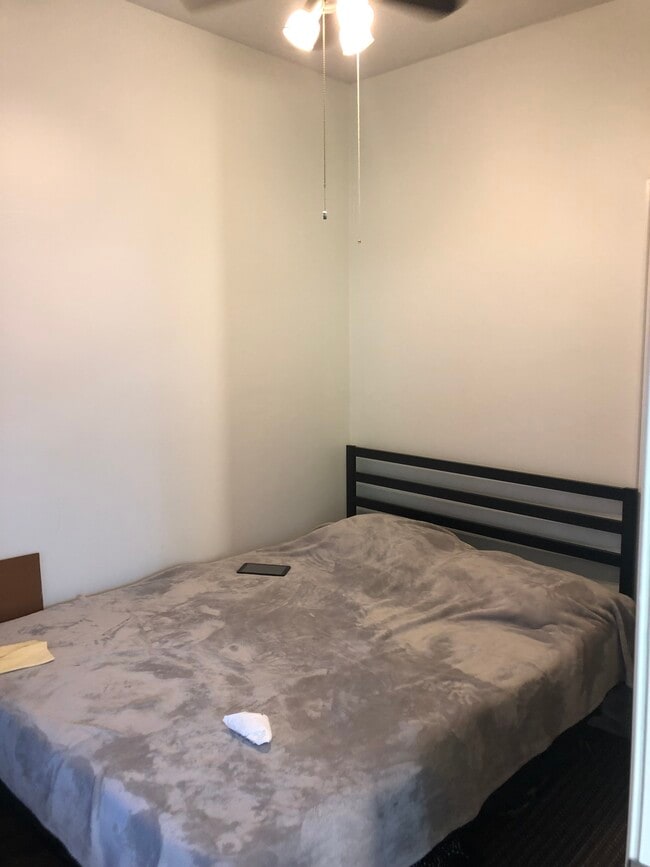 Foto del edificio - 3252 W Crystal St