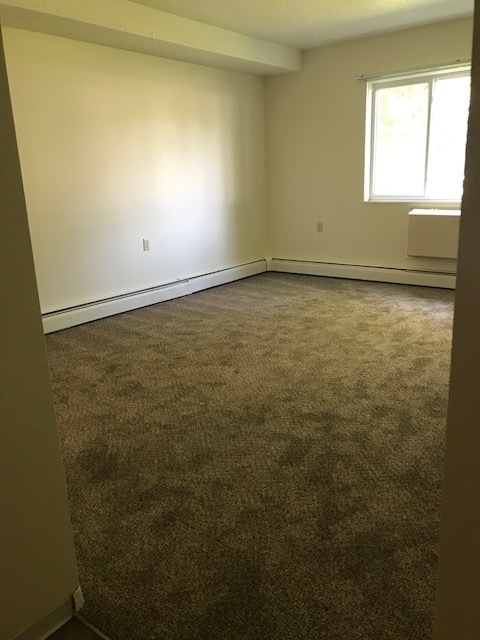 Building Photo - Hartshorn Manor