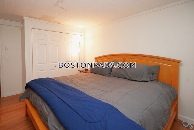 Foto del edificio - 722 Pike Ave