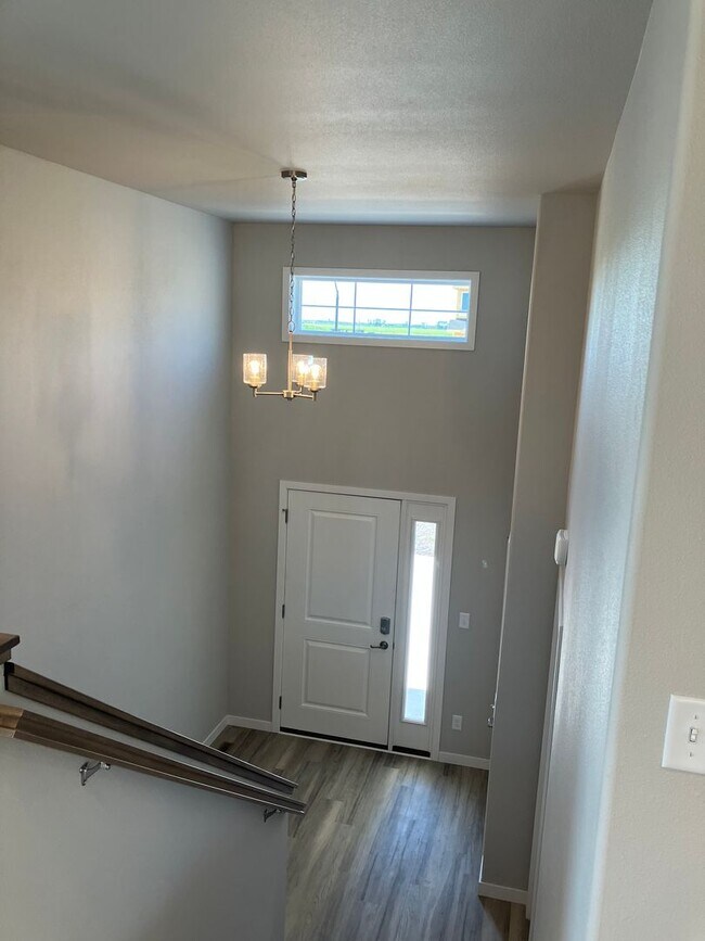 Foto del edificio - New 4 bedroom/3 bathroom house