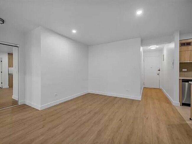 Foto del edificio - 880 68th St