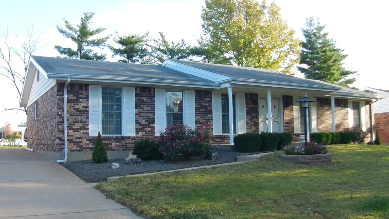Primary Photo - 5819 Oak Branch Dr