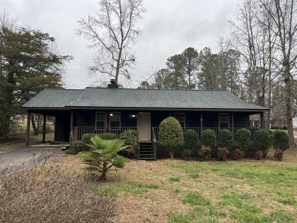Primary Photo - 110 Mallard Dr