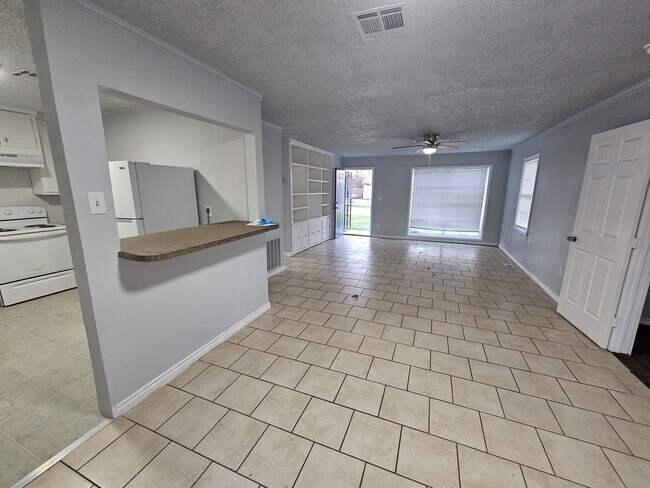 Foto del edificio - 2505 NW Lincoln Ave
