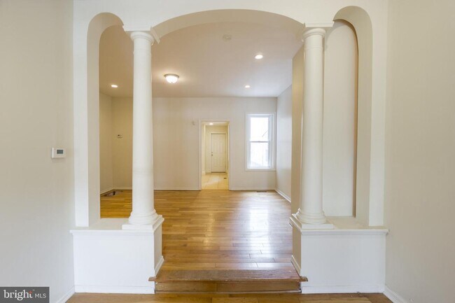 Foto del edificio - 4149 Cambridge St