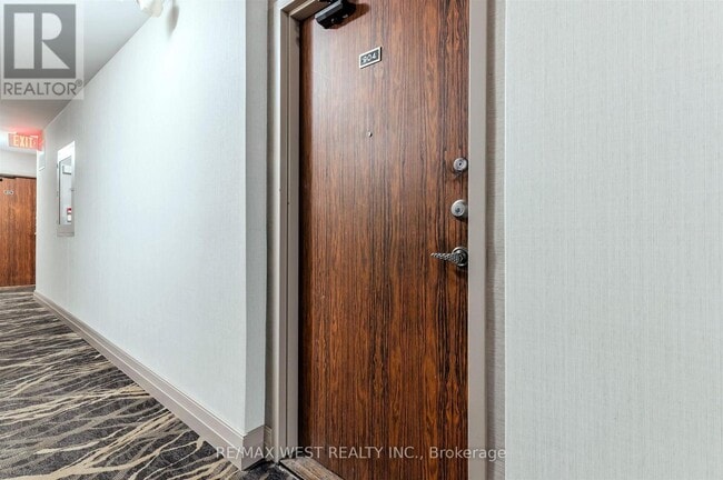 Building Photo - 130 Neptune Dr