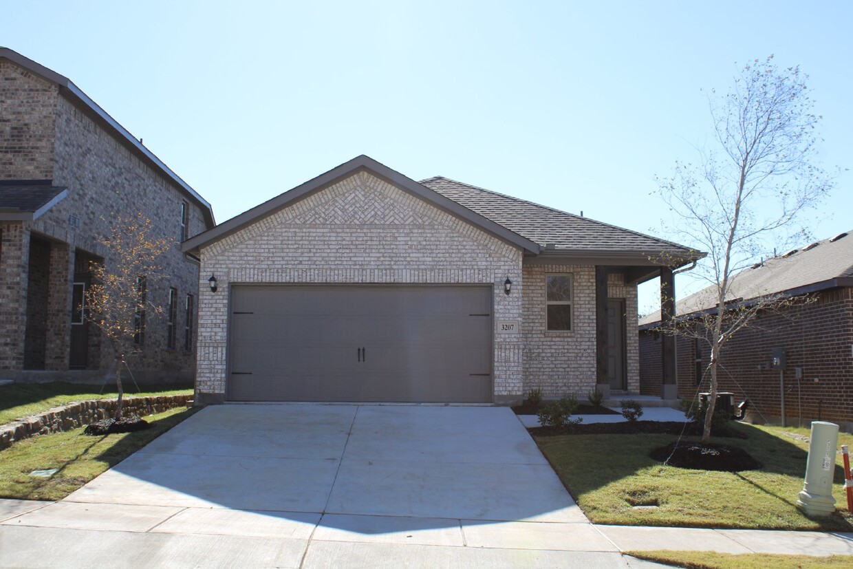 Foto principal - 3207 Sedge Grass Dr