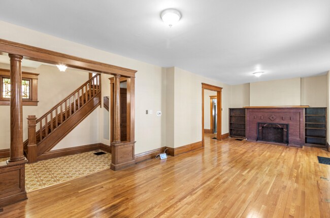 Foto del edificio - 157 E Oakland Ave