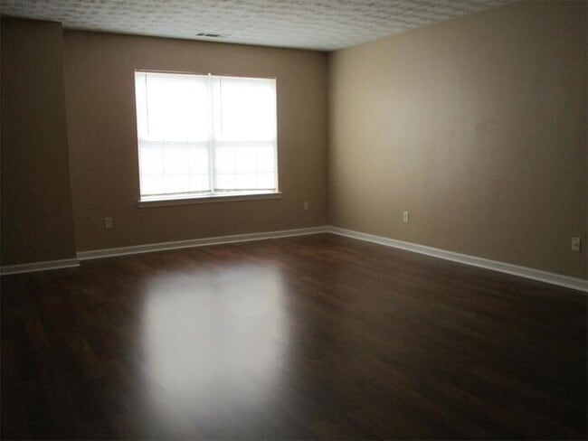 Building Photo - 3093 Fields Dr