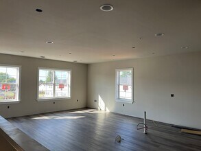 Building Photo - 3906 Tunnel Hill Rd