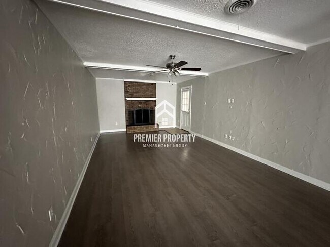 Building Photo - 6520 Honeybrook Rd