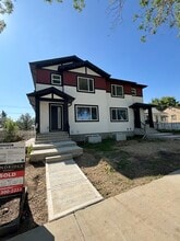 Building Photo - 9302 90 St NW