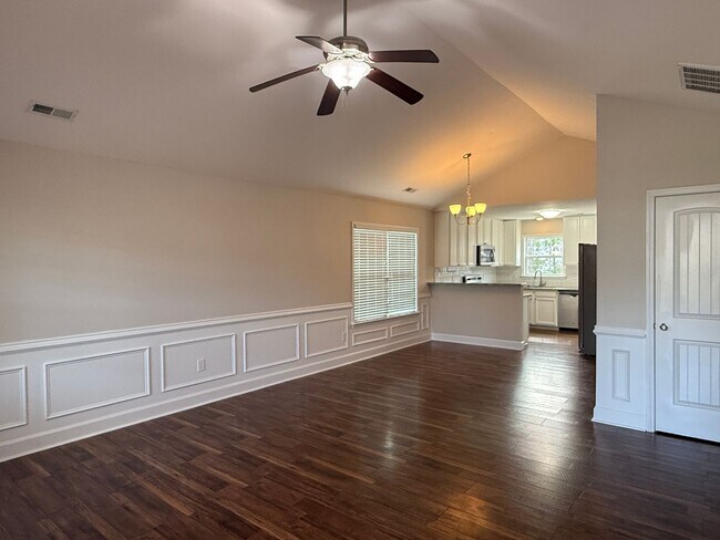 Foto del edificio - 2550 No Mans Ave