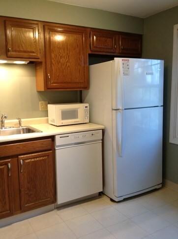 Foto del edificio - 138 Charter Oaks Dr
