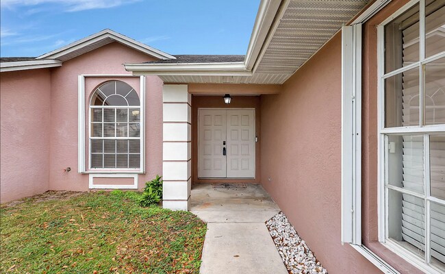 Foto del edificio - 1751 SW Southworth Terrace