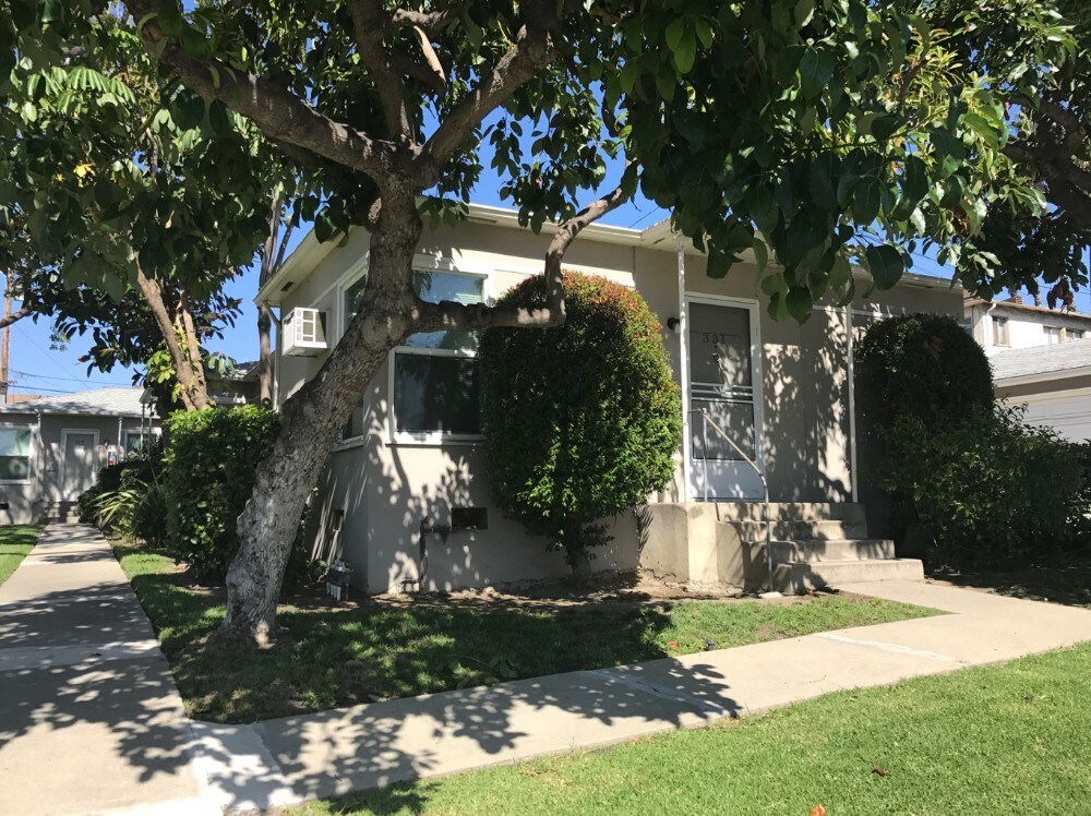 Foto principal - 331 E Elmwood Ave