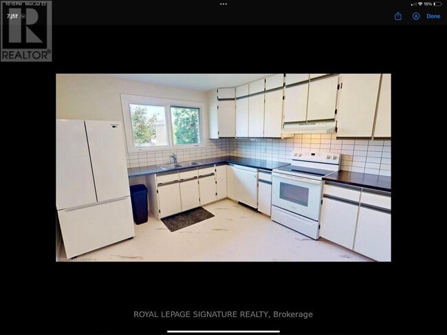 Building Photo - 125 Lindsay St