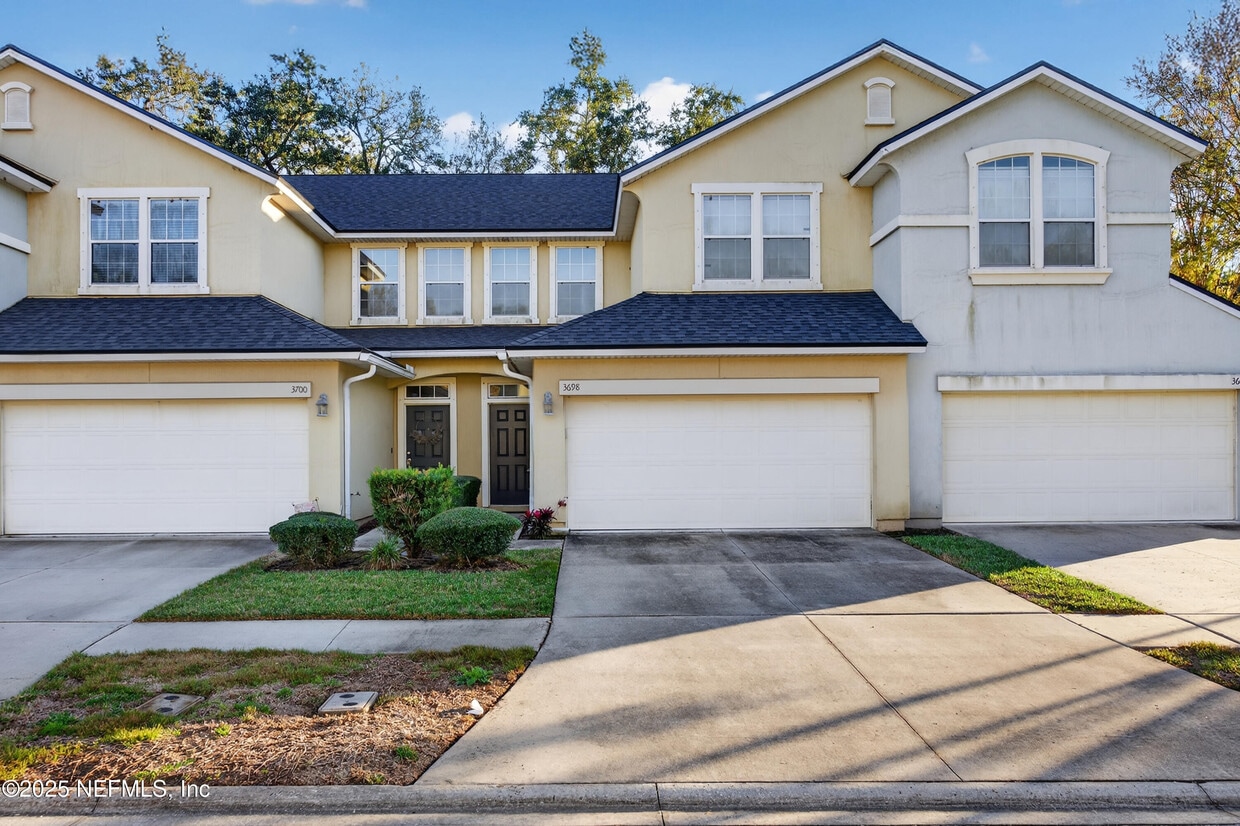 Foto principal - 3698 American Holly Rd