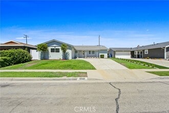 Building Photo - 18543 Adivino St