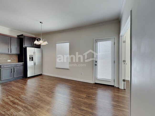 Foto del edificio - 5215 Smoky Ridge Ln