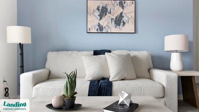 Foto del edificio - 12525 Tibbets Ln