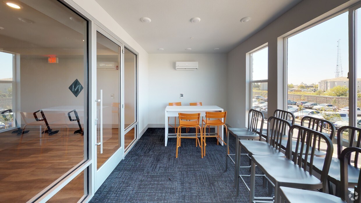Photo - The Crossings Student Apartments