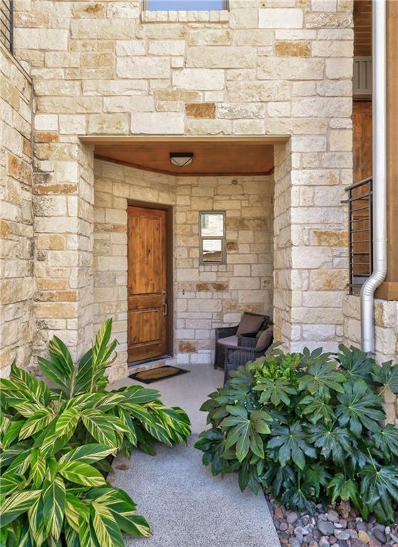 Foto del edificio - 8110 Ranch Rd 2222