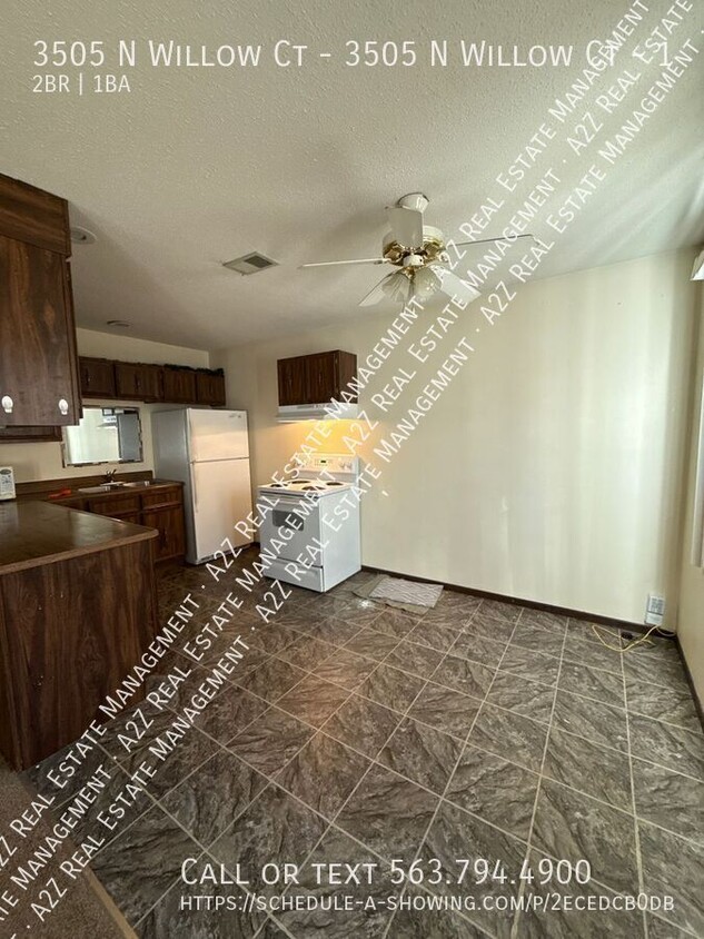 Foto principal - 2 bedroom, 1 bath move in ready- walking d...