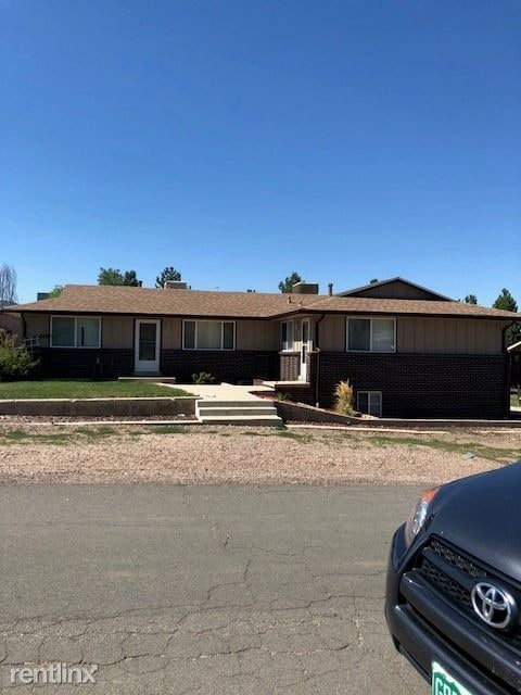 Primary Photo - 3 br, 2 bath Apartment - 755 Gardenia St